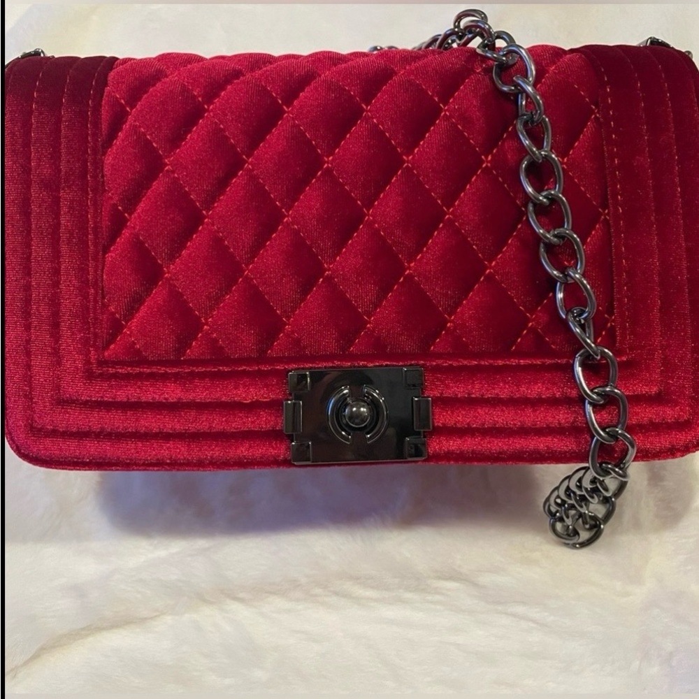 Quilted Red Velvet Chain Shoulder Bag